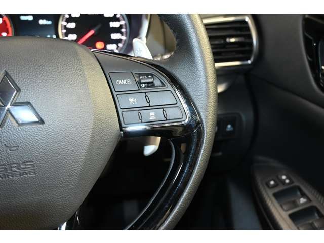 Mitsubishi ECLIPSE CROSS 2019-09 22796-14