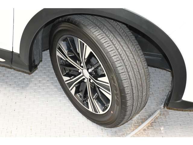 Mitsubishi ECLIPSE CROSS 2019-09 22796-19