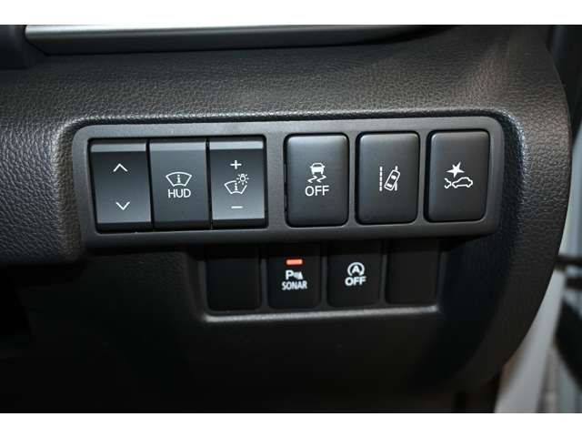 Mitsubishi ECLIPSE CROSS 2019-09 22796-16