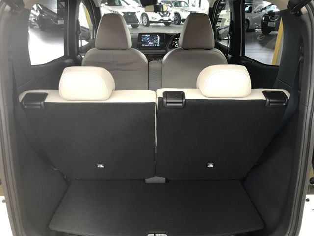 Nissan Sakura 2022-07 21230-17