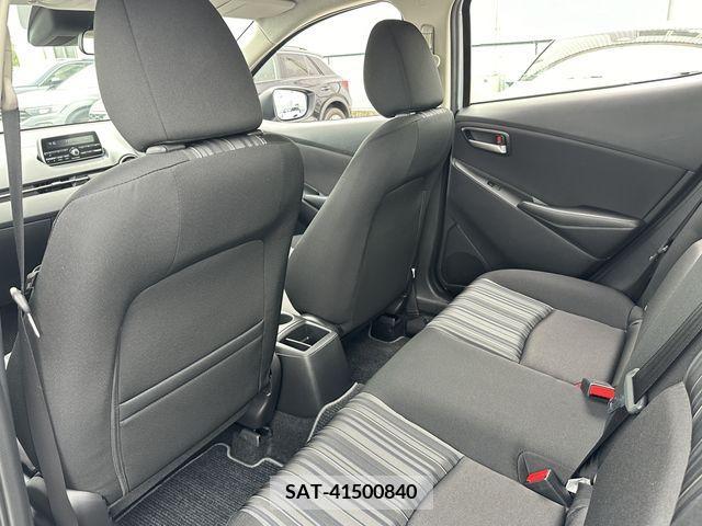 Mazda MAZDA2 2022-08 329526-13