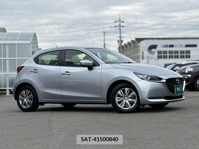 Mazda MAZDA2 2022-08 329526-24