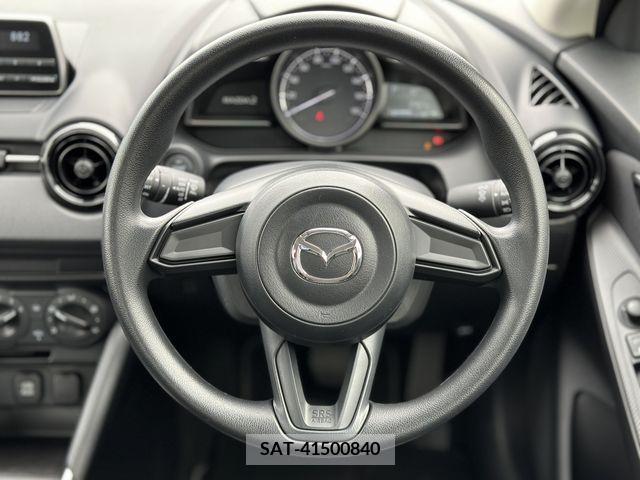 Mazda MAZDA2 2022-08 329526-6