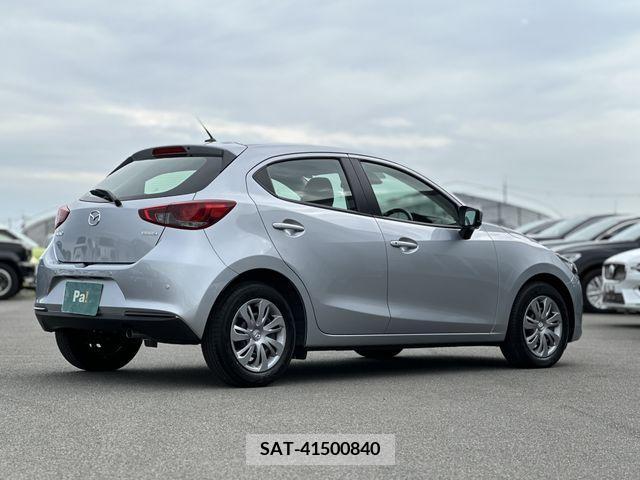Mazda MAZDA2 2022-08 329526-26