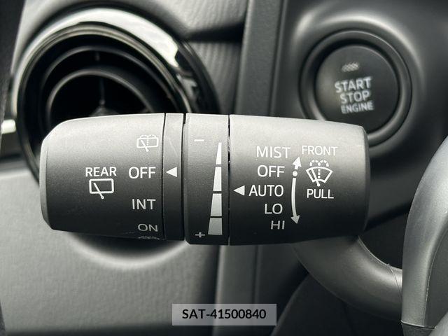 Mazda MAZDA2 2022-08 329526-7