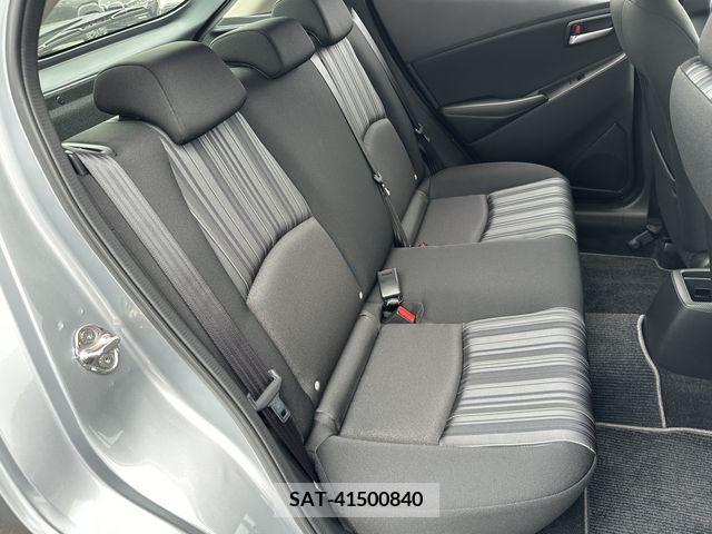 Mazda MAZDA2 2022-08 329526-12