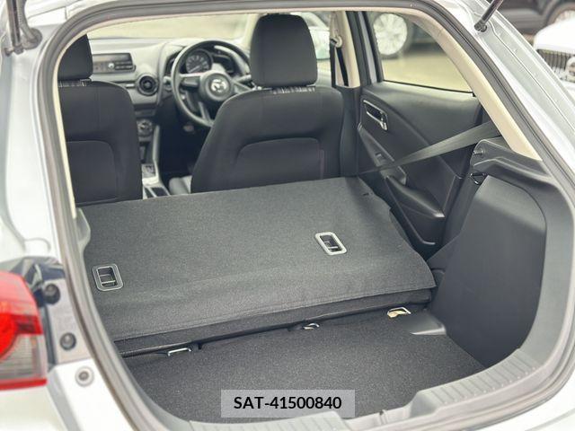 Mazda MAZDA2 2022-08 329526-16