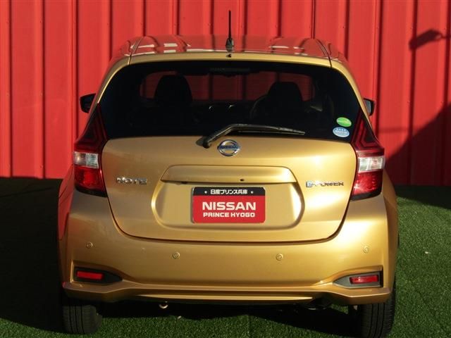 Nissan NOTE 2019-01 195283-23