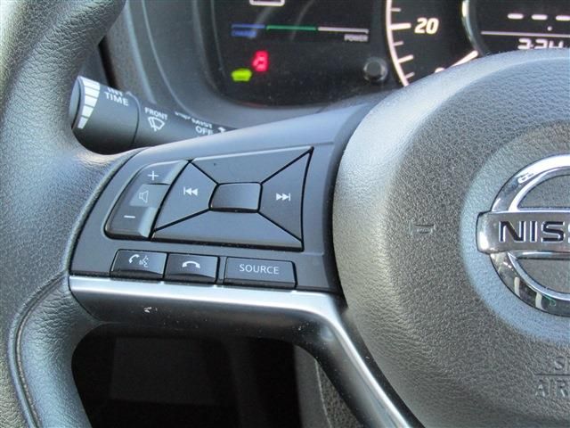 Nissan NOTE 2019-01 195283-6