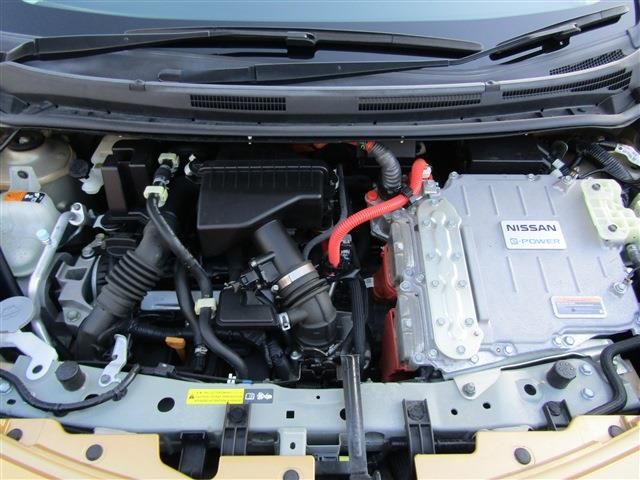 Nissan NOTE 2019-01 195283-28
