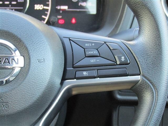 Nissan NOTE 2019-01 195283-4