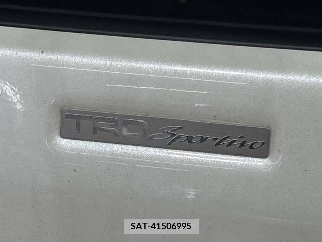Toyota VOXY 2016-01 348807-2