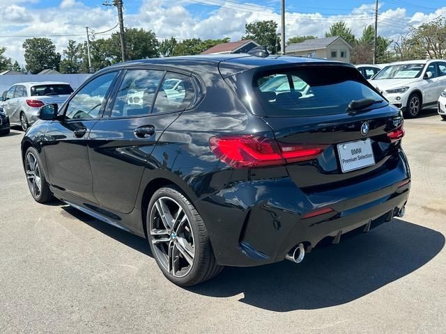 Bmw 1 SERIES 2022-06 29141-2