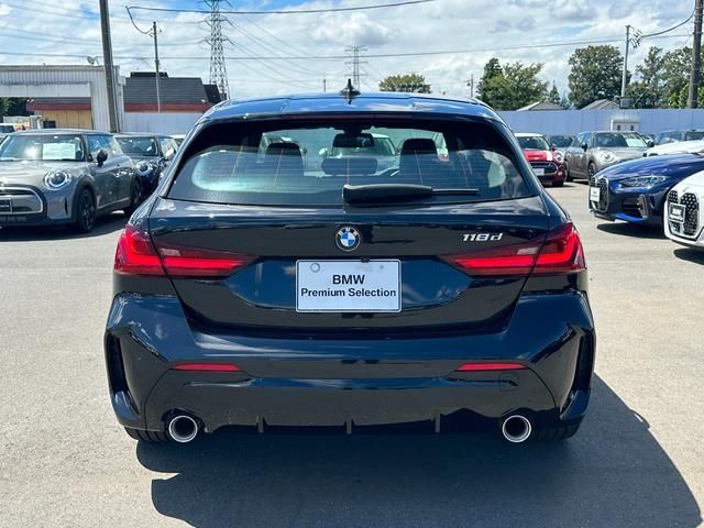 Bmw 1 SERIES 2022-06 29141-9