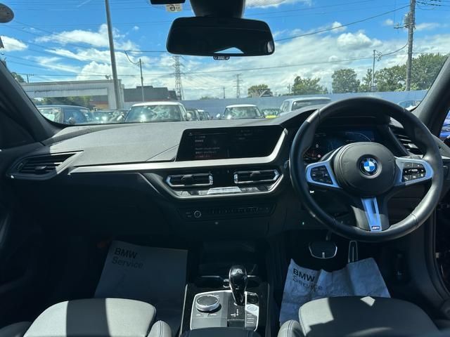 Bmw 1 SERIES 2022-06 29141-1