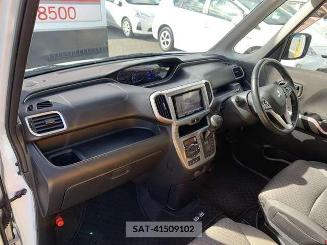 Mitsubishi DELICA D2 2017-01 267282-12