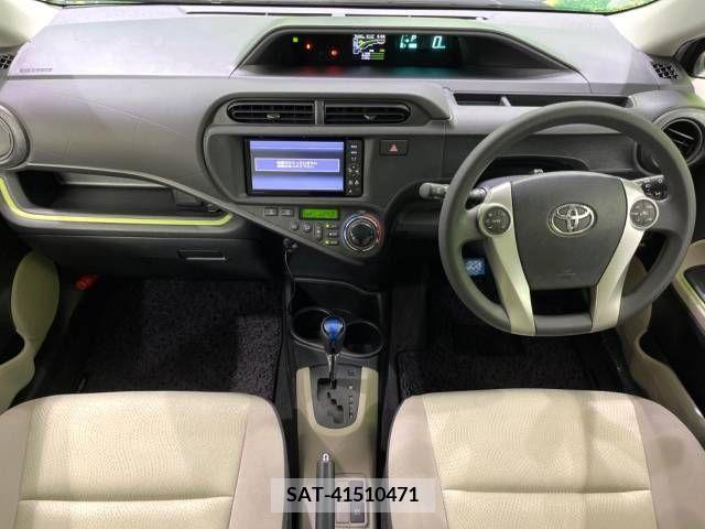 Toyota AQUA 2012-01 262013-1