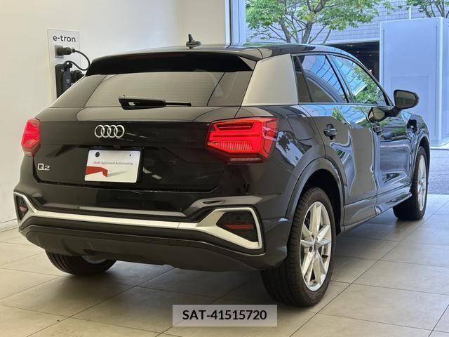Audi Q2 2021-10 292726-1