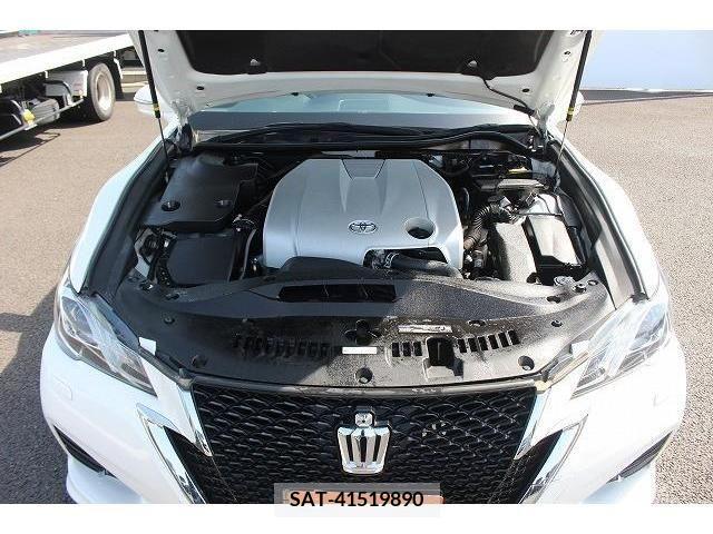 Toyota CROWN SEDAN 2016-01 373133-18
