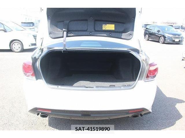 Toyota CROWN SEDAN 2016-01 373133-17