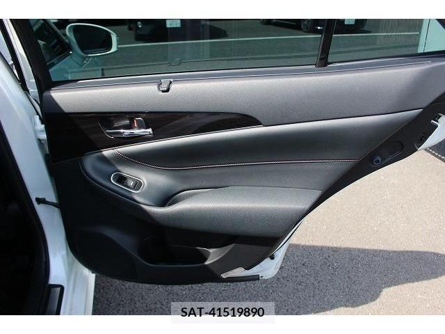 Toyota CROWN SEDAN 2016-01 373133-15