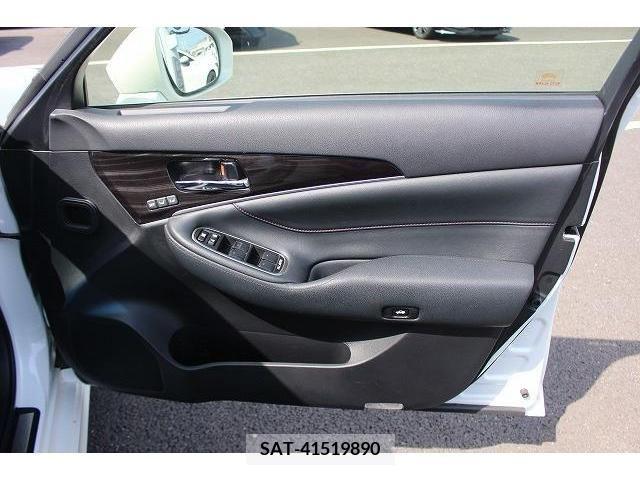 Toyota CROWN SEDAN 2016-01 373133-11