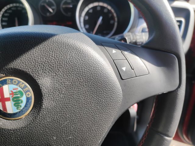 ALFA ROMEO GIULIETTA 2014-09 23676-6