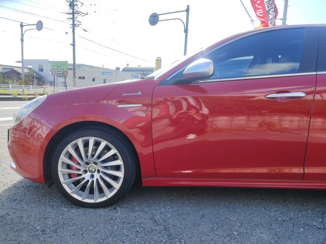 ALFA ROMEO GIULIETTA 2014-09 23676-24