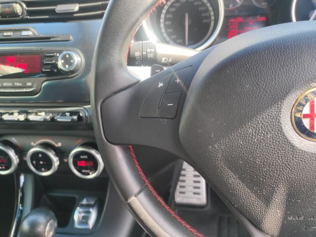 ALFA ROMEO GIULIETTA 2014-09 23676-5