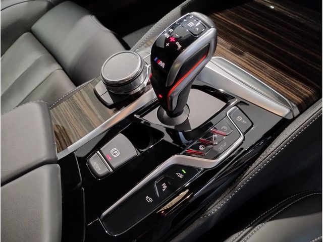 Bmw M5 2018-10 18870-24