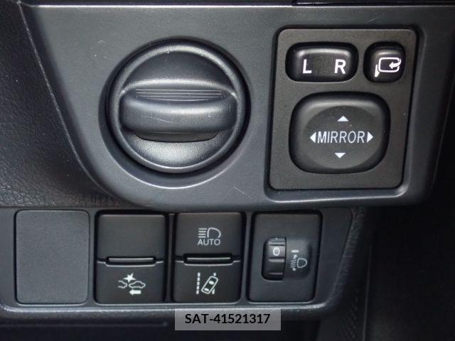 Toyota COROLLA AXIO 2019-06 358007-16