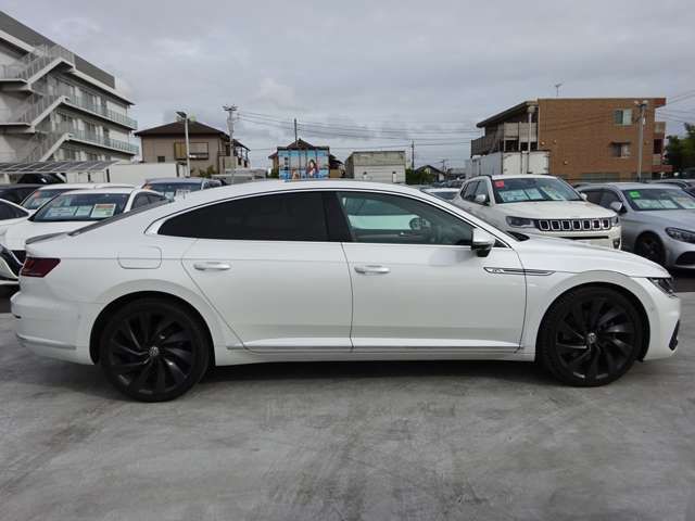 VolksWagen ARTEON 2017-11 181304-11