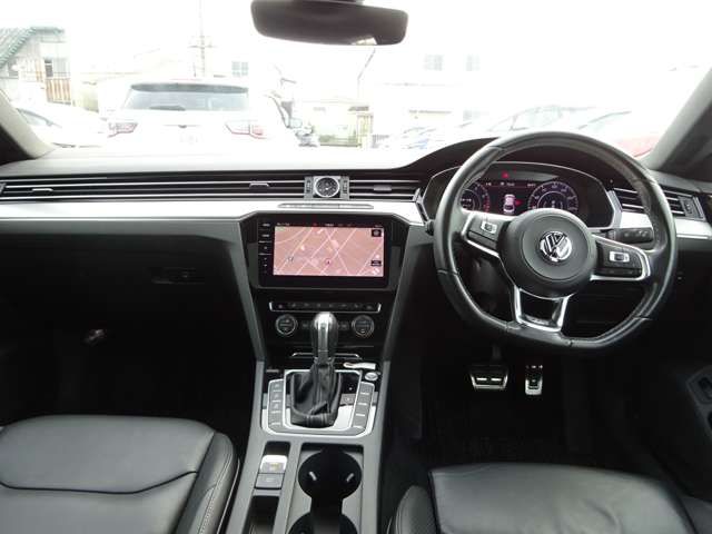 VolksWagen ARTEON 2017-11 181304-1