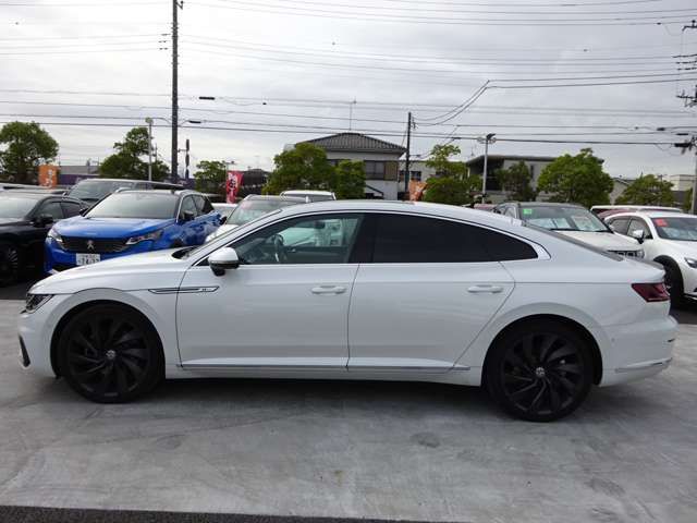 VolksWagen ARTEON 2017-11 181304-10