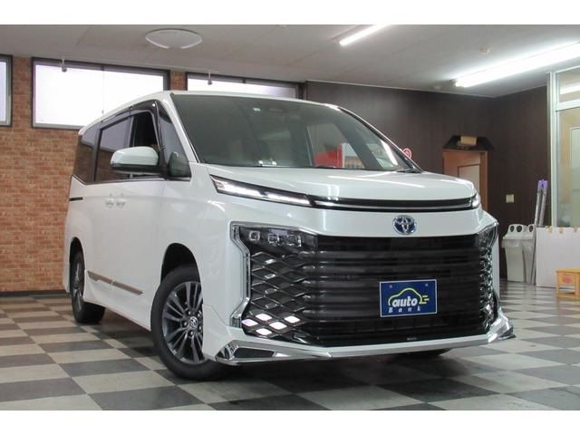 Toyota VOXY HYBRID 2022-06 28461-28