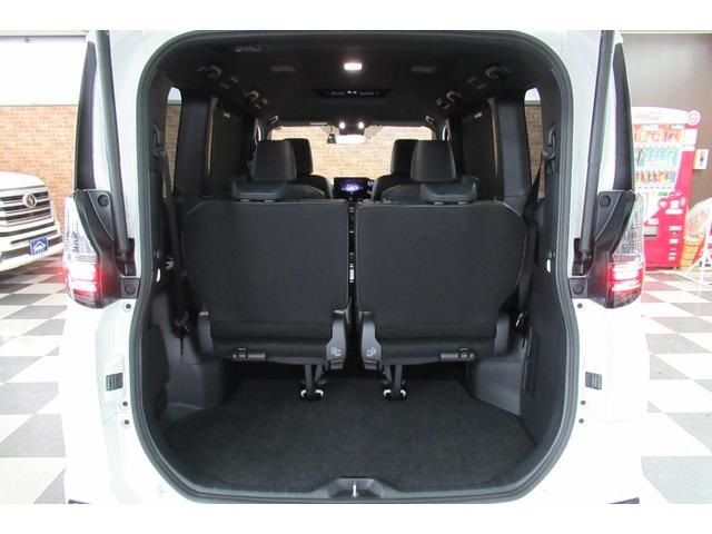 Toyota VOXY HYBRID 2022-06 28461-12