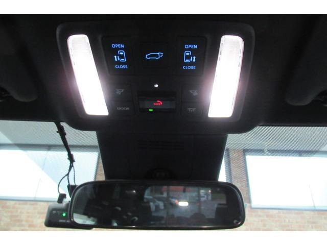 Toyota VOXY HYBRID 2022-06 28461-17