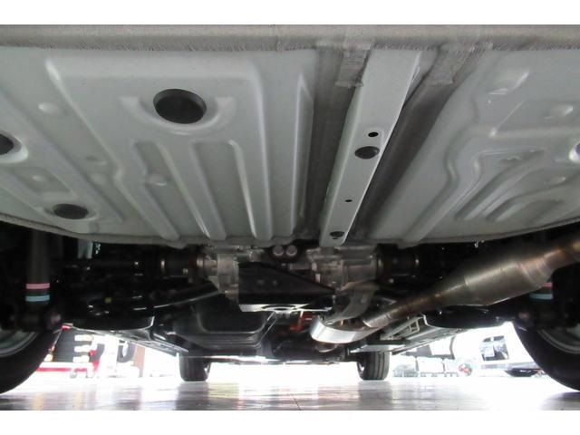 Toyota VOXY HYBRID 2022-06 28461-25