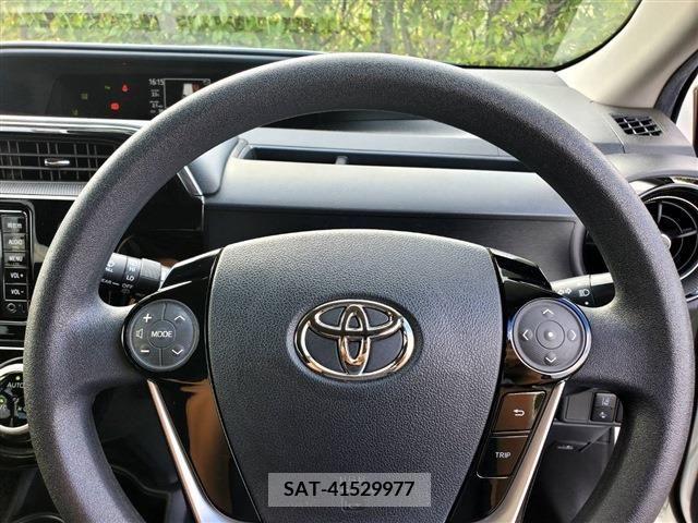 Toyota AQUA 2018-07 203657-12