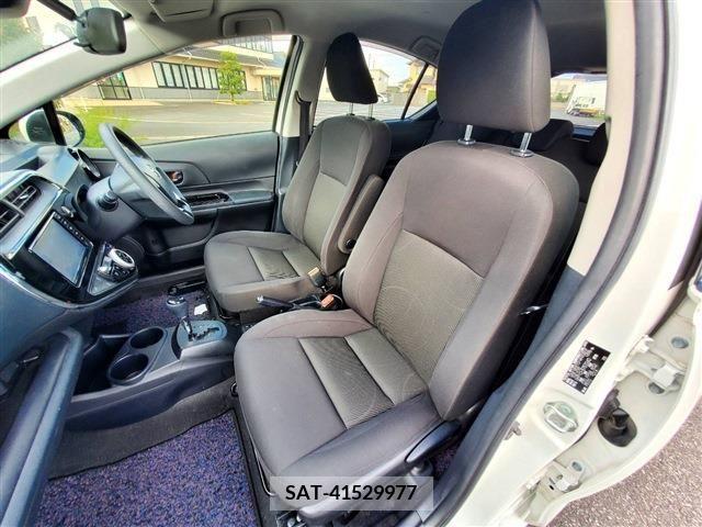 Toyota AQUA 2018-07 203657-9