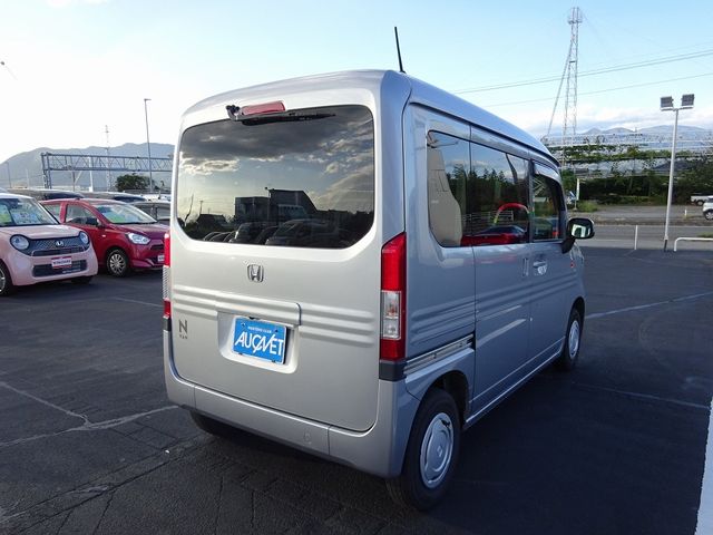 Honda N-VAN 2018-10 19906-3