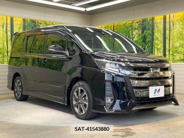 Toyota NOAH 2017-09 279477-17