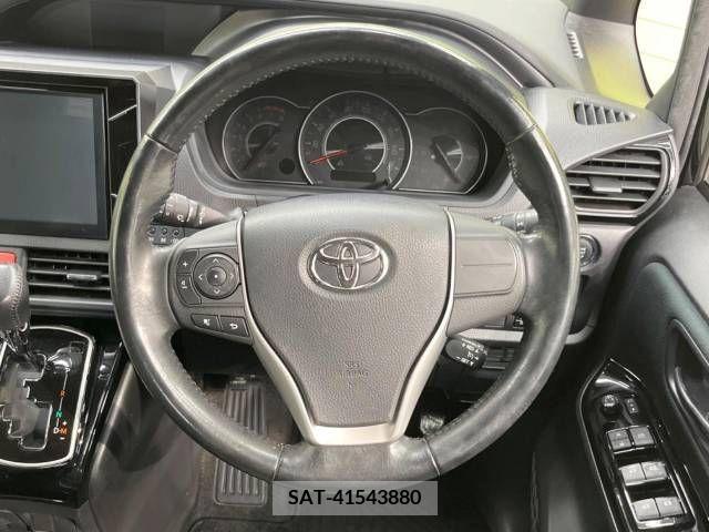 Toyota NOAH 2017-09 279477-12