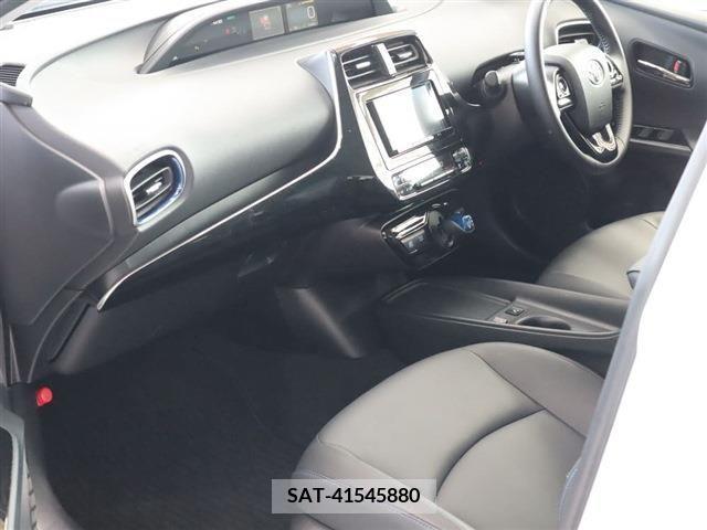 Toyota PRIUS 2022-05 322507-14