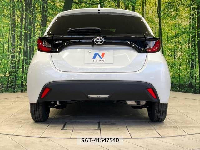 Toyota YARIS 2023-06 395350-15