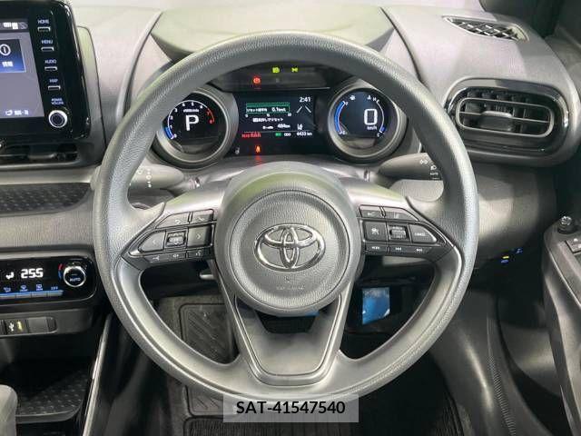 Toyota YARIS 2023-06 395350-11