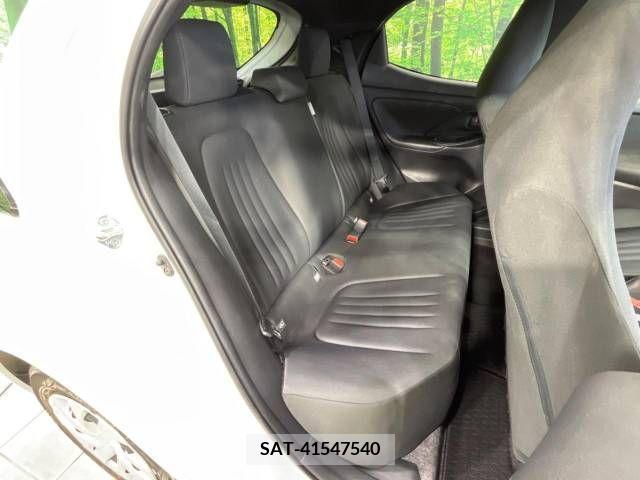 Toyota YARIS 2023-06 395350-9