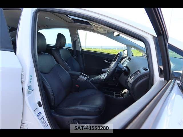 Toyota PRIUS 2013-11 322155-13