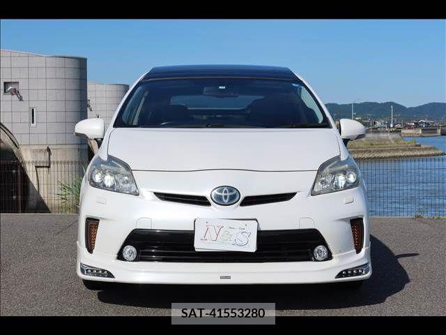 Toyota PRIUS 2013-11 322155-1