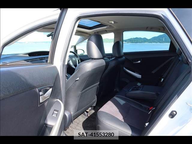 Toyota PRIUS 2013-11 322155-20